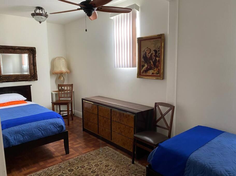 Entire Second Flr - Santa Monica Luxury Roman Villa Лос-Анджелес Экстерьер фото