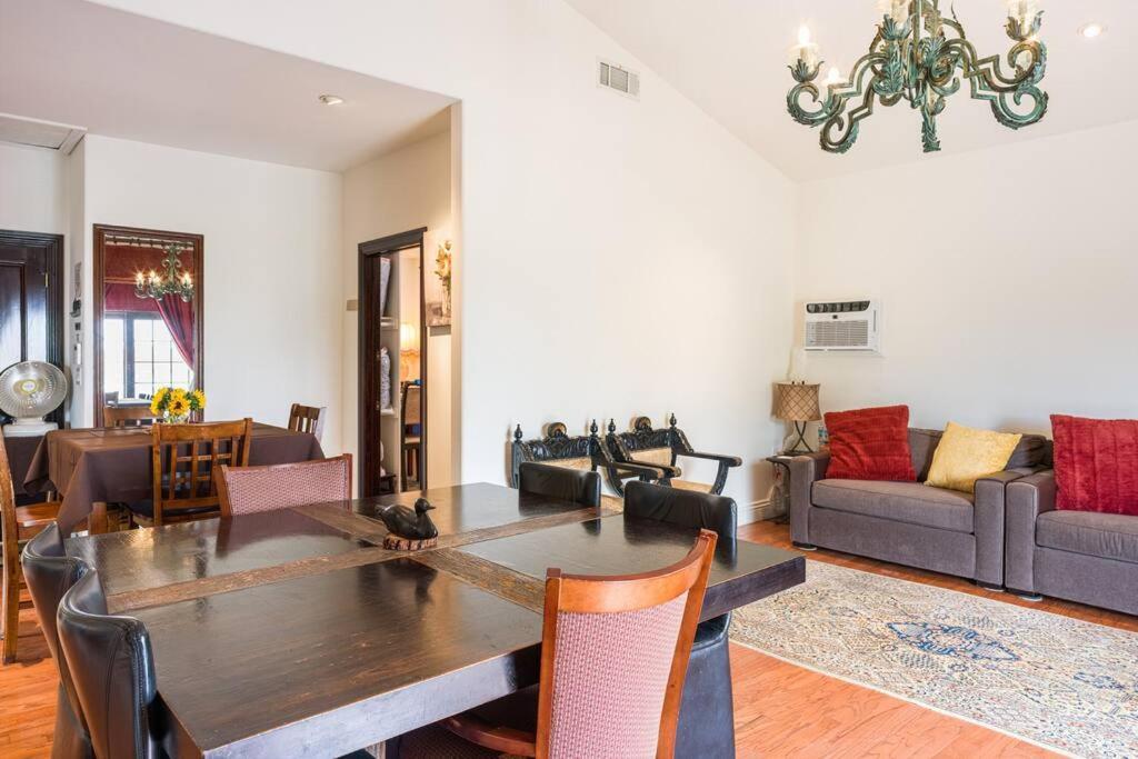 Entire Second Flr - Santa Monica Luxury Roman Villa Лос-Анджелес Экстерьер фото